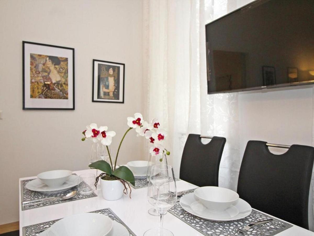 Ferienwohnung Klimt Wina Bagian luar foto